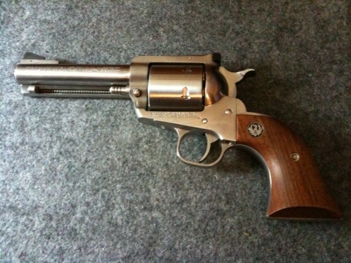 Pistols Ruger 44 Mag Super BlackHawk Stainless / Walnut