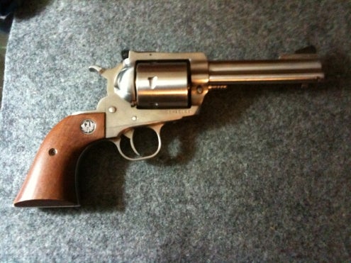 Pistols Ruger 44 Mag Super BlackHawk Stainless / Walnut