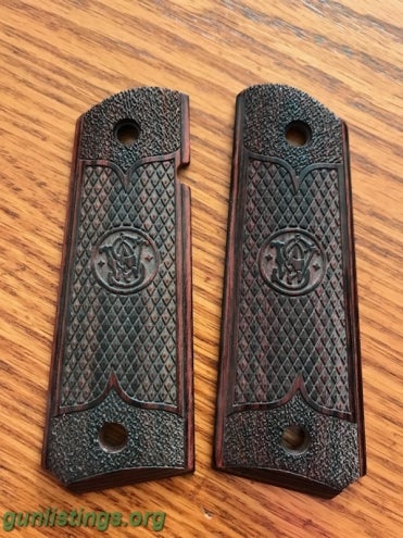 Accessories 1911 Smith & Wesson Rosewood Grips