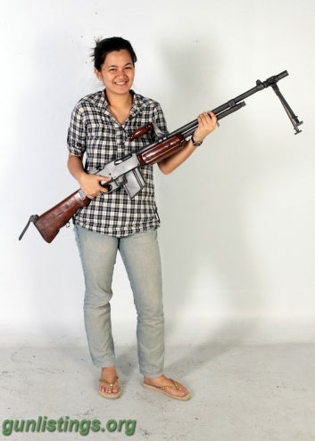 Collectibles M1918 Browning Automatic Rifle Replica