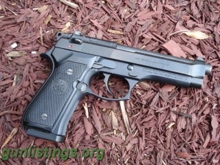 Pistols Beretta 96F