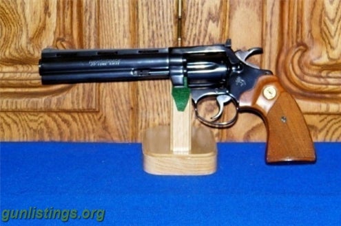 Pistols Colt Diamondback 22LR Vent Rib 6