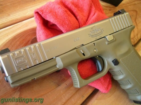 Pistols CUSTOM O.D GREEN GLOCK 17 9MM