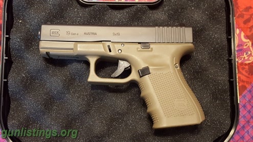 Pistols Glock 19 4th Gen Custom Cerakote