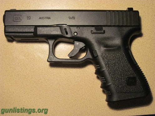 Glock 19 9MM Pistol in austin, Texas gun classifieds -gunlistings.org