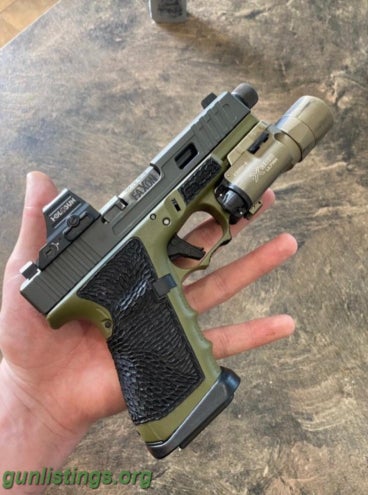 Pistols Glock 19 Gen4 W/ Holosun 507, Custom Slide Cerakote