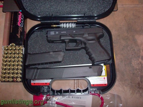 Pistols Glock 23 Gen 3.. Plus Extra Mag And Ammo