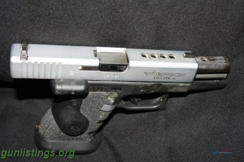 Pistols Glock 23, Ported, W Laser Grip