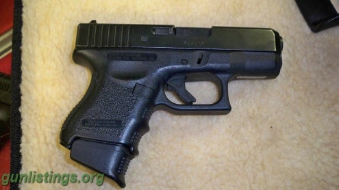 Pistols Glock 27 40S&W Sub-Compact