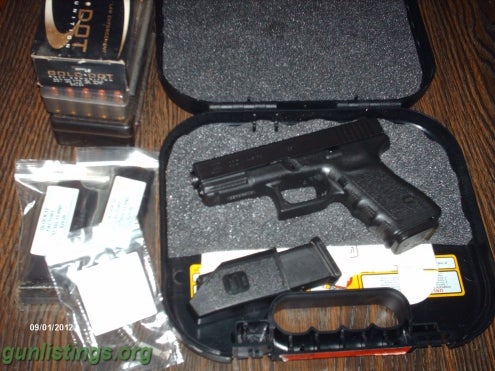 Pistols Glock 32C 357 SIG.