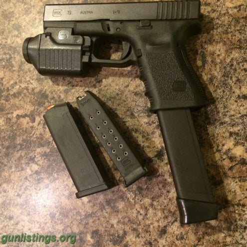 Pistols Glock G3 G19 9 Mm