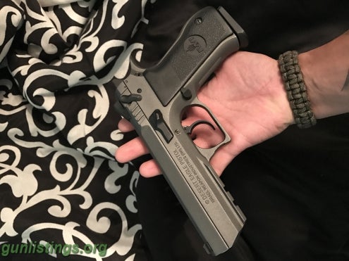 Pistols Jericho 941 / Baby Desert Eagle .40 S&W