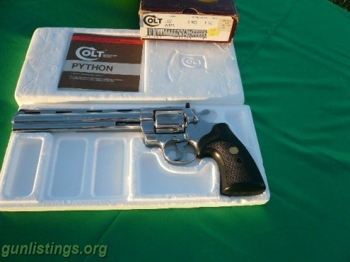 Pistols LNIB Colt 8