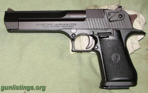 Pistols Mark I Desert Eagle .44 MAG W/EXTRAS