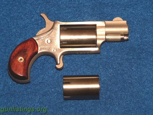 Pistols NAA Companion Derringer-NEW