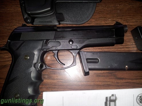 Pistols PA State Police Issue Beretta 96