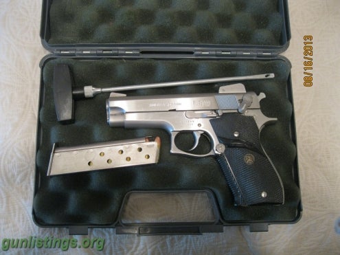 Pistols S & W 9mm Gun & Ammo