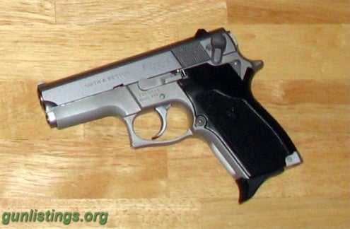 Pistols Smith & Wesson 669 - S&W 9mm