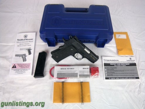 Pistols Smith & Wesson Pro Series 1911 Subcompact 45ACP 3