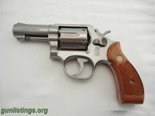 Pistols Smith & Wesson Revolver