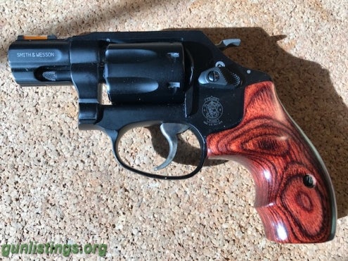 Pistols Smith & Wesson Revolver 22 Magnum