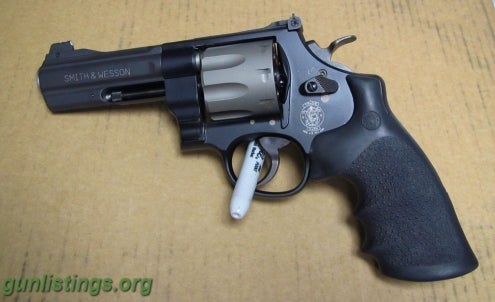 Pistols SMITH WESSON 327PD 8 SHOT 357 MAG