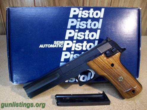 Pistols S&W Model 422 .22LR