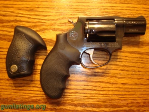 Pistols TAURUS .357 MAGNUM -Model 605