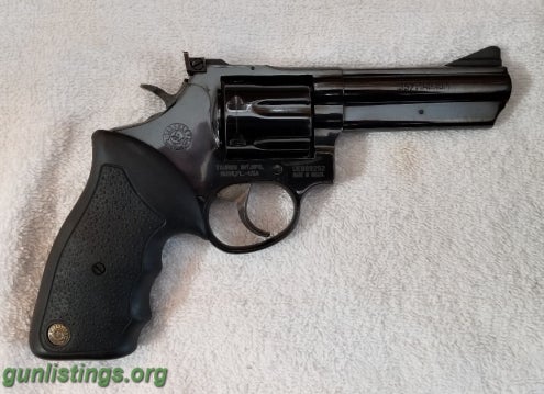 Pistols Taurus 357 Magnum Revolver