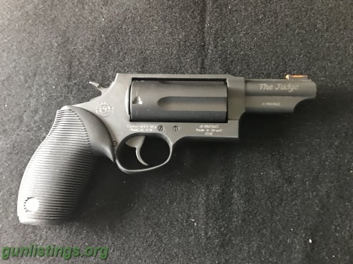 Pistols Taurus Judge 3