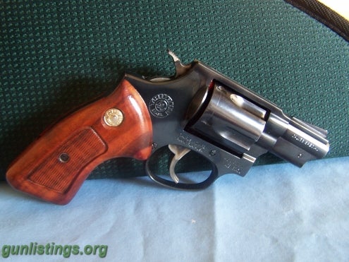 Pistols Taurus Snub Nose 38