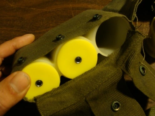 Misc 37mm Bird Bombs With Bandolier