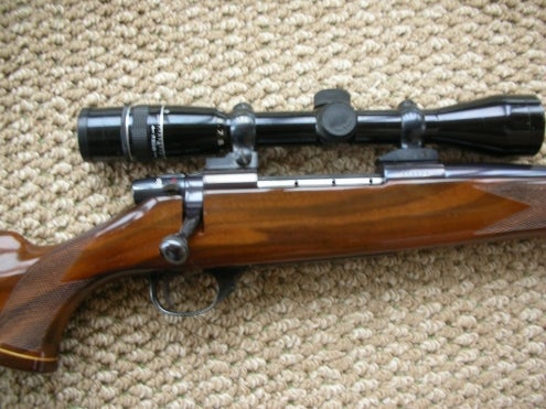 Rifles Weatherby Vanguard Walnut Stock 7mm Rem Magnum