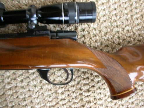 Rifles Weatherby Vanguard Walnut Stock 7mm Rem Magnum