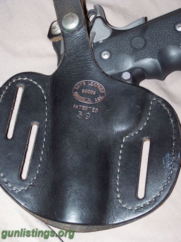 Accessories Roy's Leather #39 Pancake Holster - Pachmayr Grips