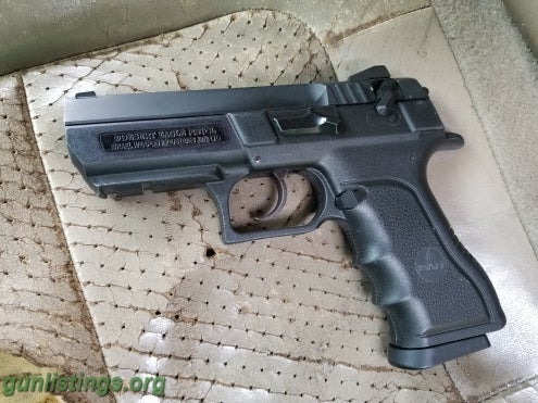 Pistols Baby Desert Eagle  2 9mm Trade