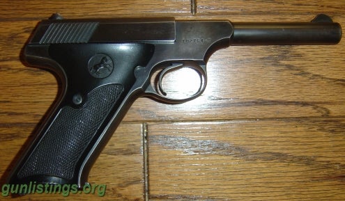 Pistols Colt Huntsman .22 Black Plastic Grips 4 1/2