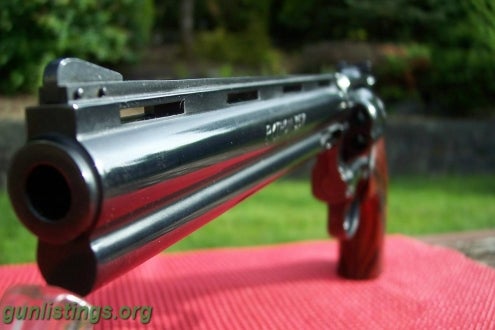Pistols Colt Python 8