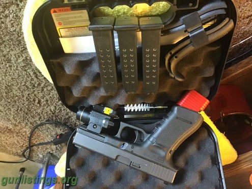 Pistols Glock 17 Gen4 W Light Laser Combo