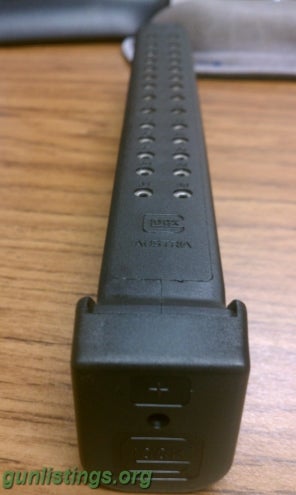 Pistols Glock 19 9mm 33 Round Magazine (RARE)