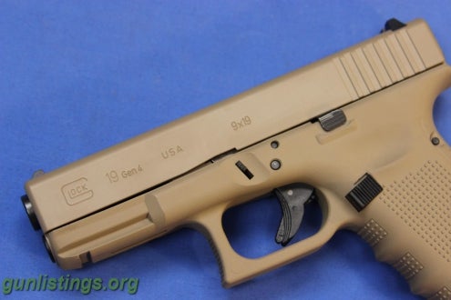 Pistols GLOCK 19 GEN 4 MAGPUL FDE CERAKOTE 9mm