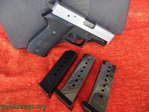 Pistols Sig Sauer P220