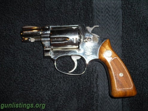 Pistols Smith & Wesson