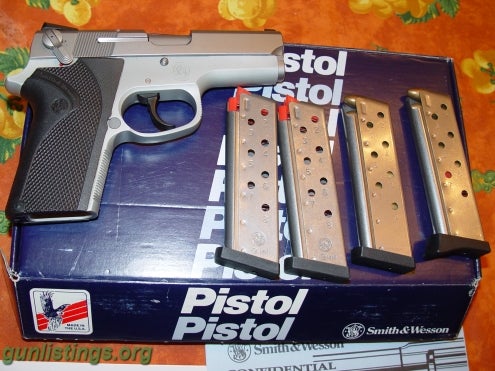 Pistols Smith & Wesson 9mm