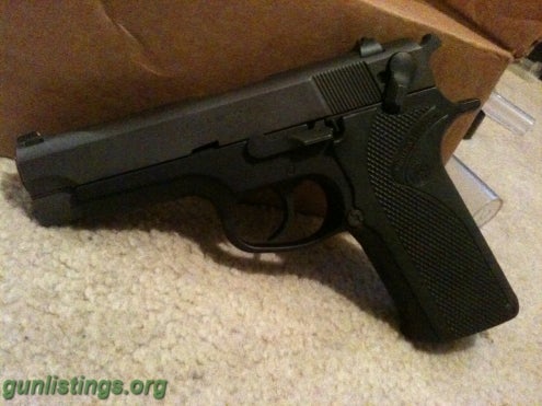 Pistols Smith & Wesson 9mm
