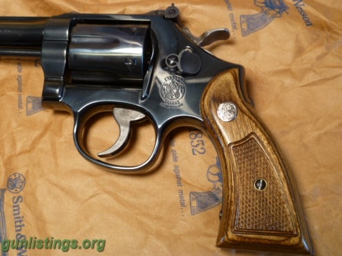 Pistols SMITH & WESSON  CLASSIC   22lr