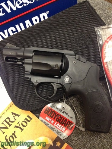 Pistols Smith & Wesson BODYGUARD 38 Insight Laser