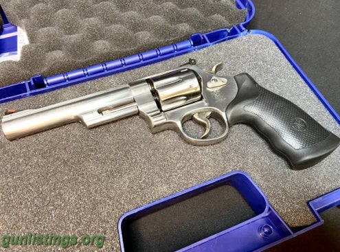 Pistols Smith And Wesson 629-6 Stainless 44 Magnum Revolver