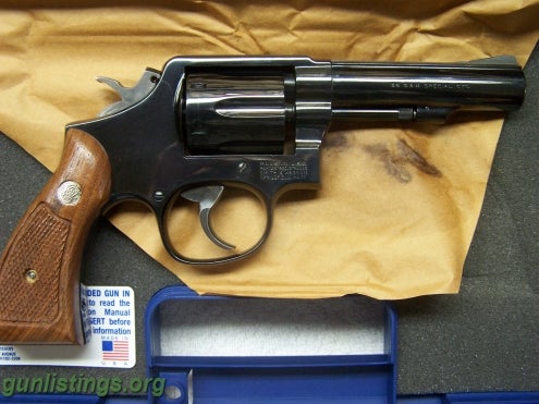 Pistols Smith And Wesson Model 10-8