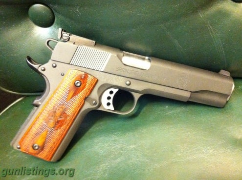 Pistols Springfield Armory 1911